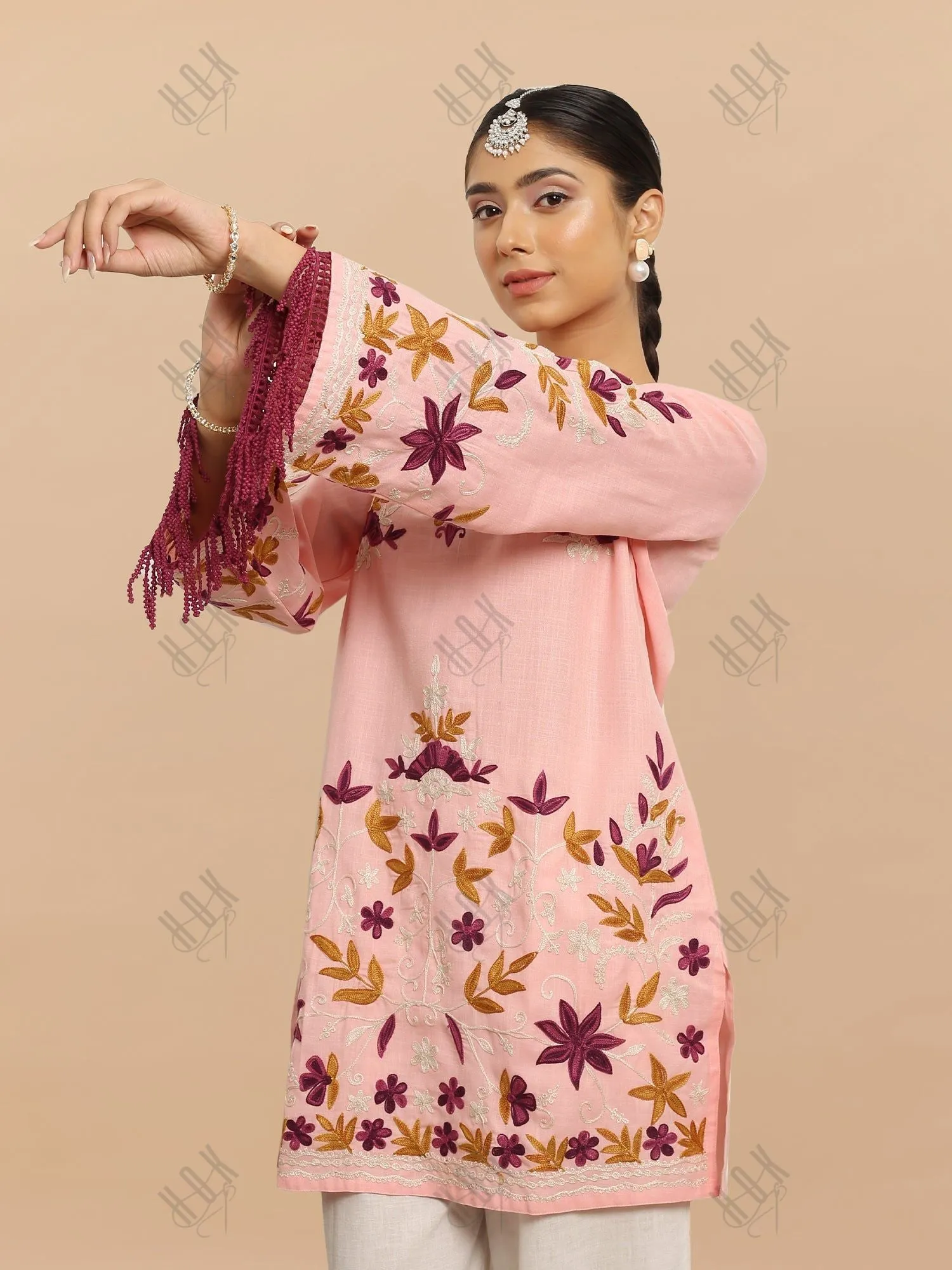 Falak Kashmiri Short Kurta - Pink