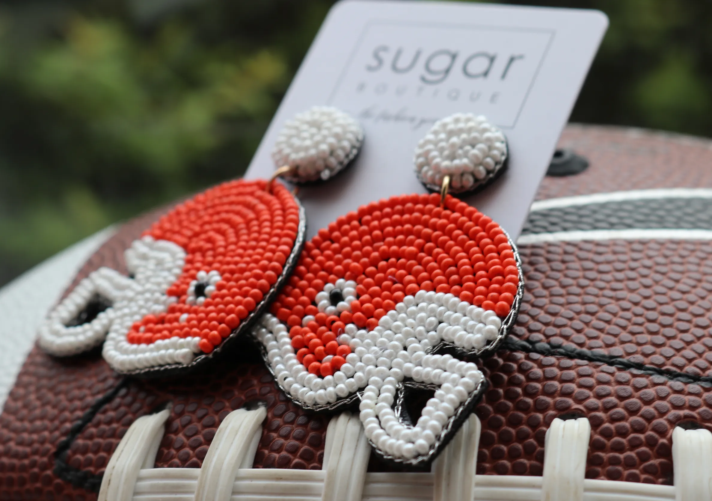 Helmet Seedbead Earring | Orange   White